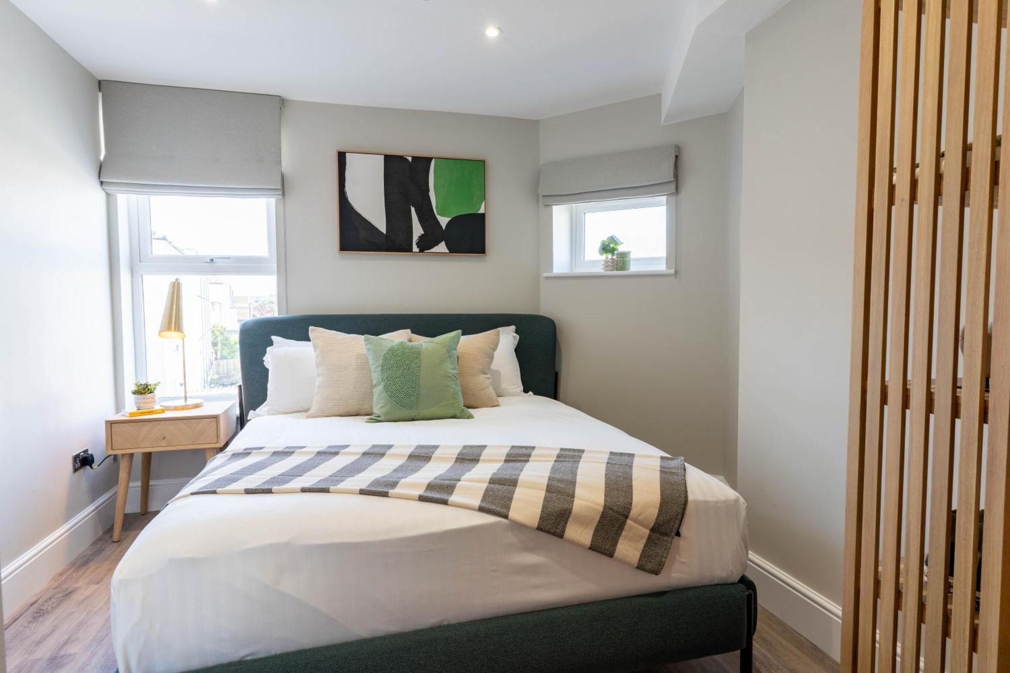 Wellington Place I Your Apartment Бристол Екстериор снимка