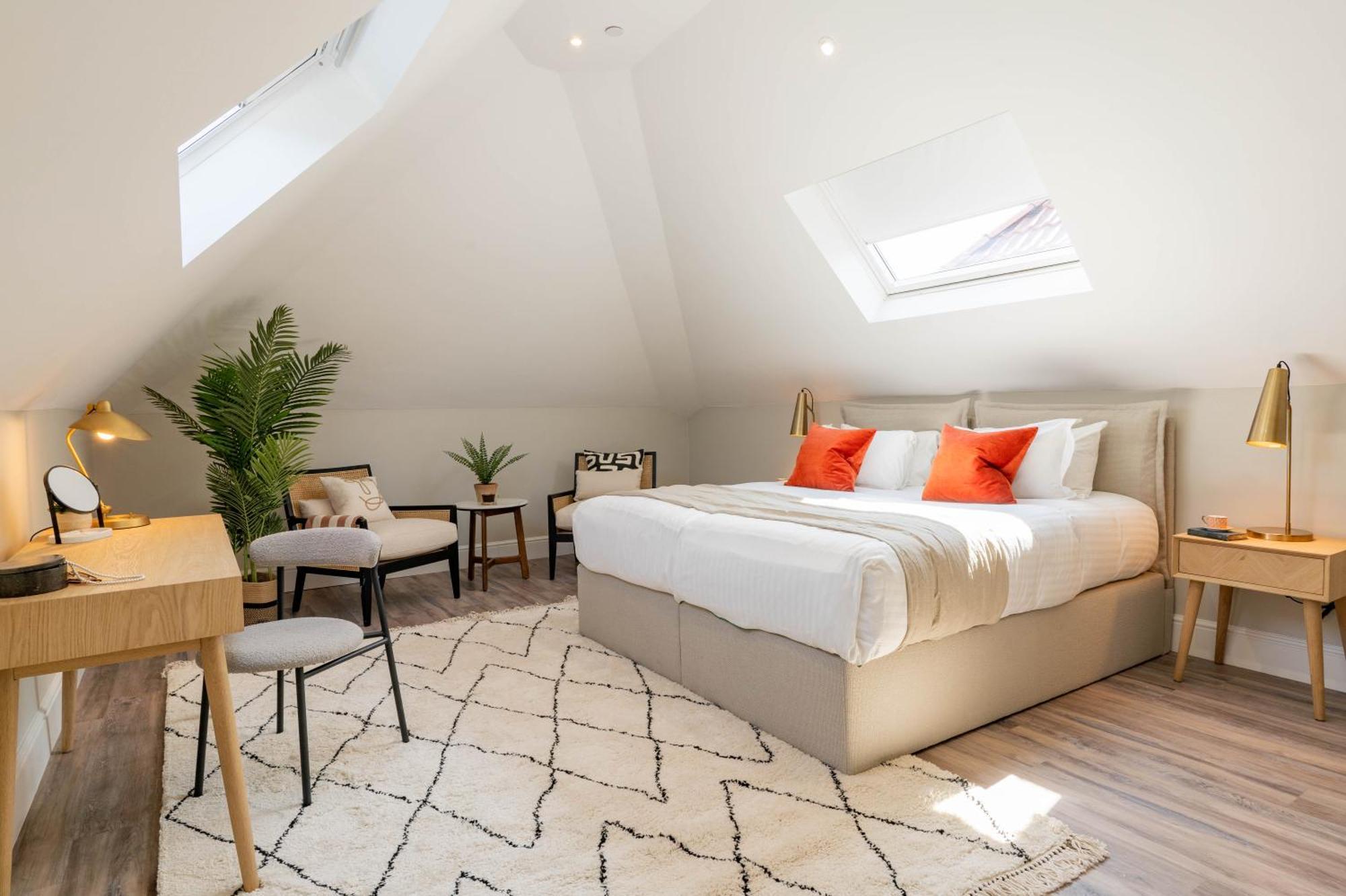 Wellington Place I Your Apartment Бристол Екстериор снимка